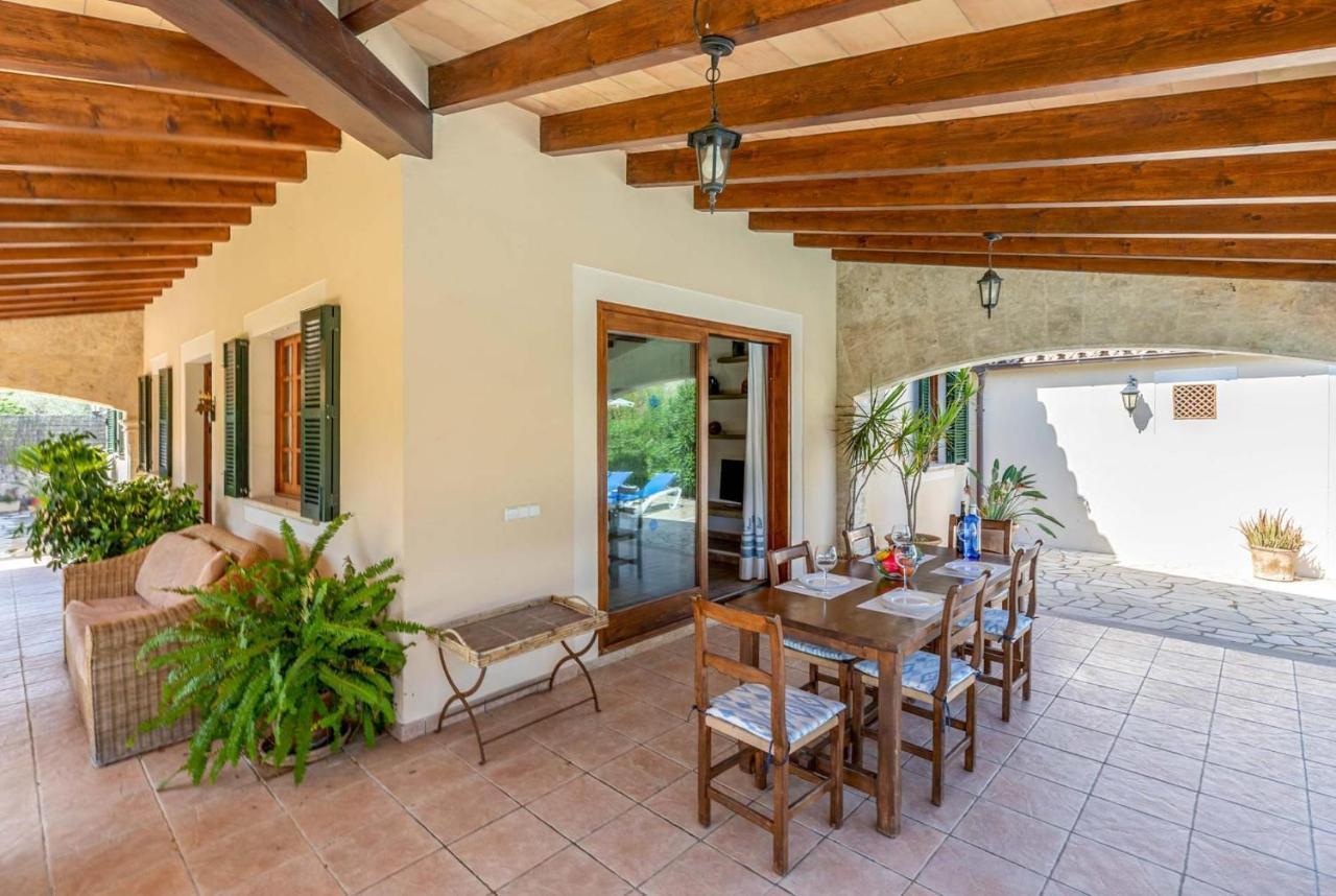 Villa Cuxach Mateu *
